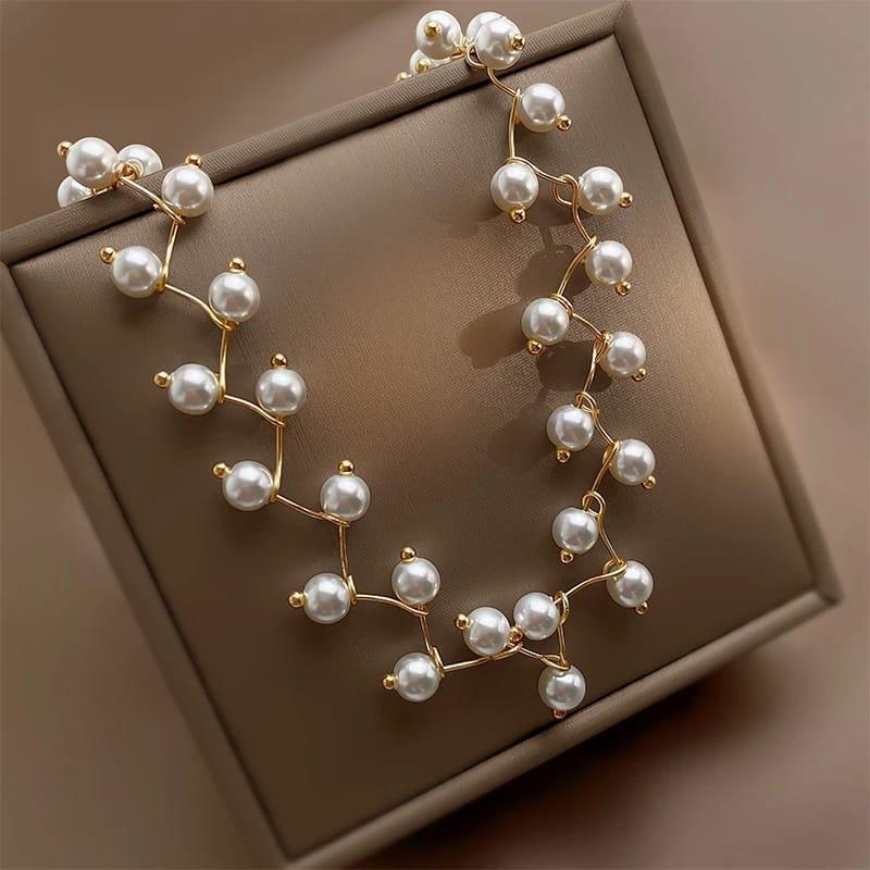 Modern Pearl-Accented Neck Choker